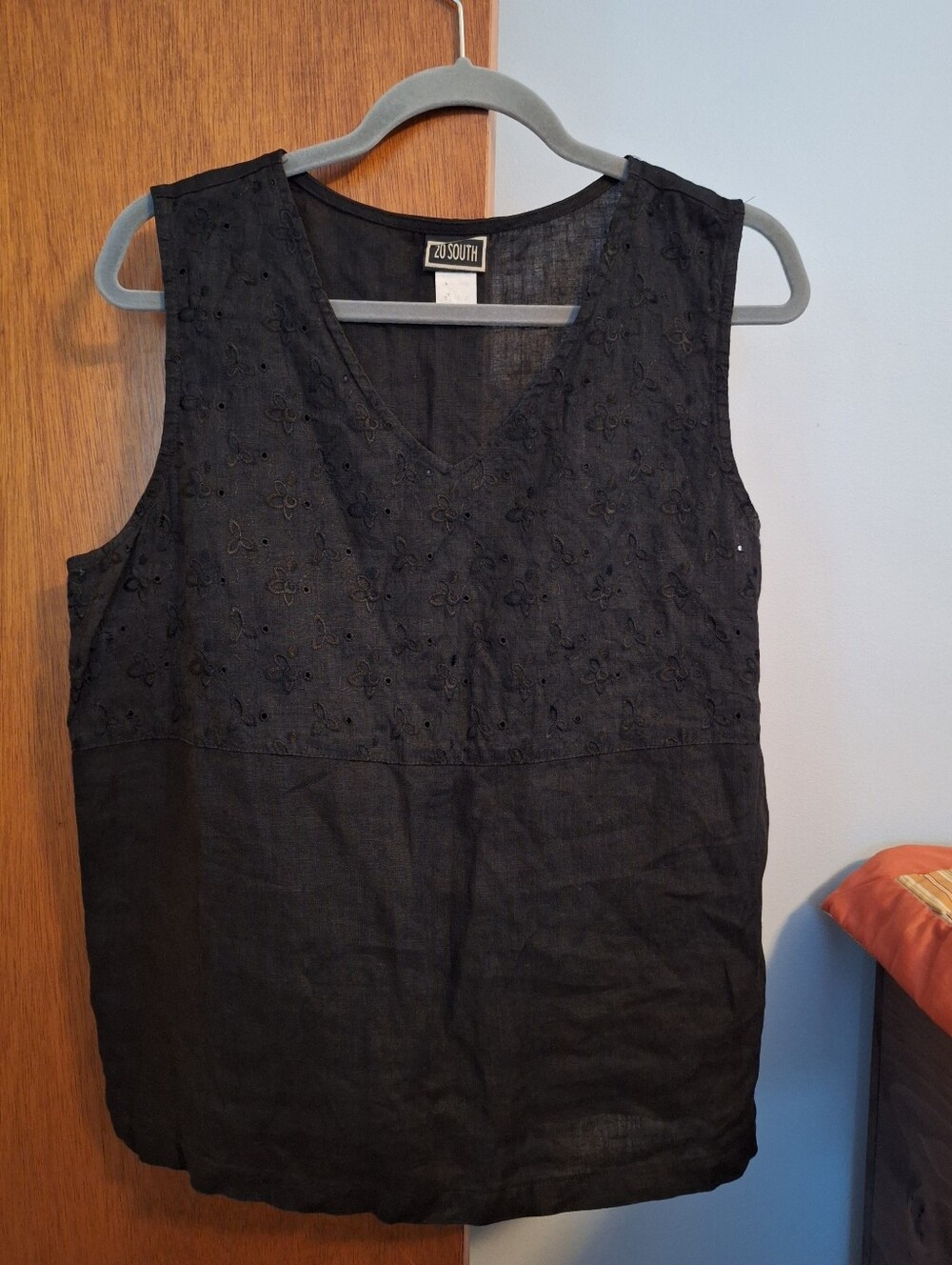 20 South Vintage Black V-neck Eyelet Embroidery Sleeveless Top Women's Size XL